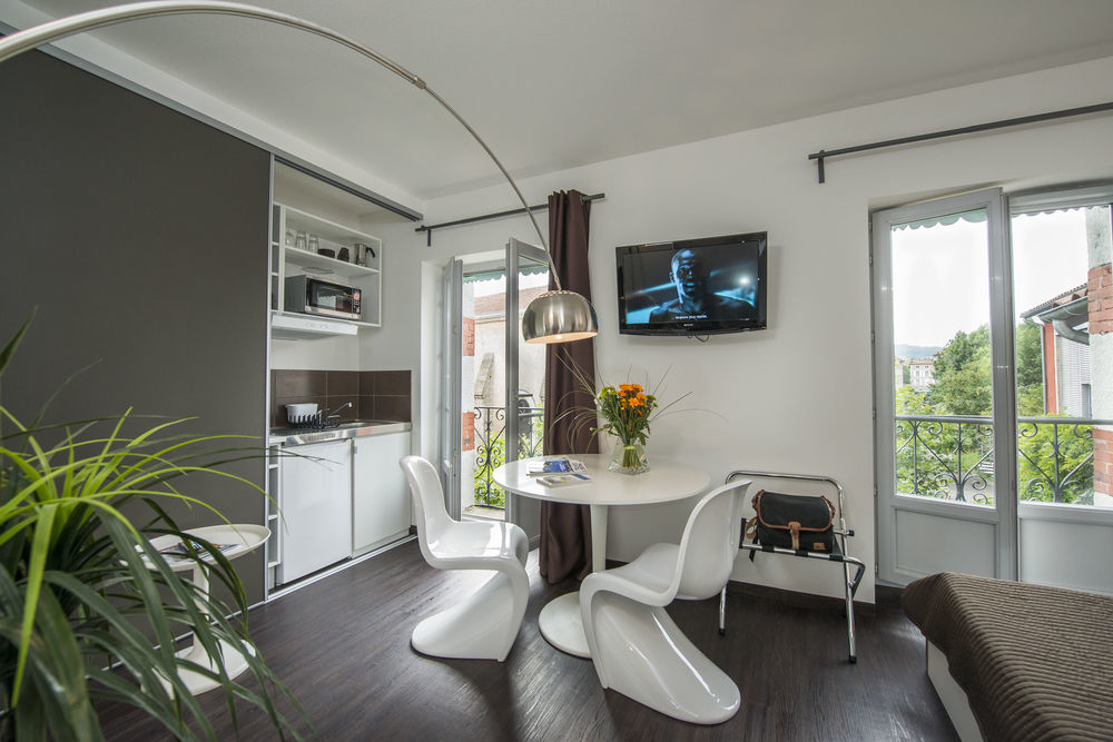 Les Capucines Bed and breakfast *